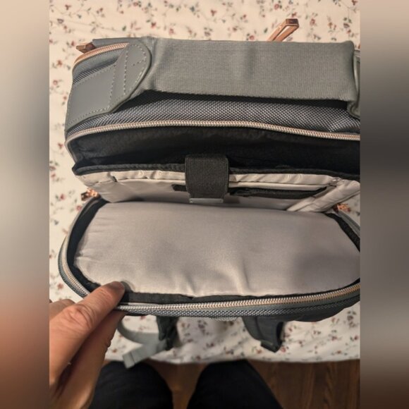 Samsonite Travel Backpack - Picture 10 of 16